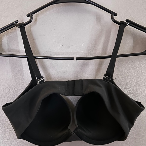 Skims Fits Everybody Push Up Bra - Picture 2 of 4